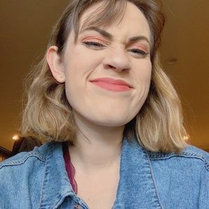 Meet your Posher, Haley